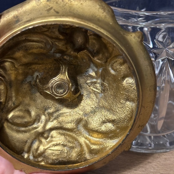 Vintage-Style Clear Cut Glass Jar with Gold Decorative Lid - Picture 3 of 4